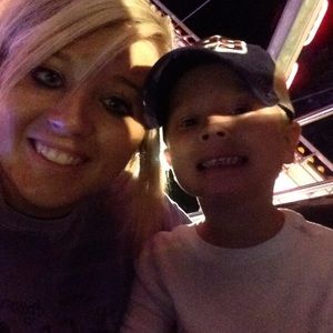 Meet your Posher, Nicole